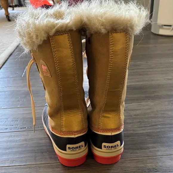 Sorel Tan and Black Kids Snow Boots - Picture 3 of 5